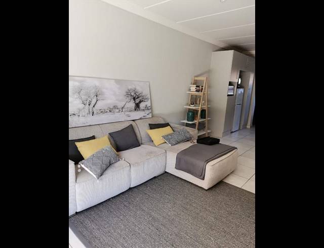 2 BEDROOM APARTMENT FOR SALE IN JANSEN PARK